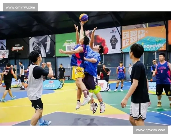 全力以赴激战四方 精彩篮球赛场引爆激情与荣耀